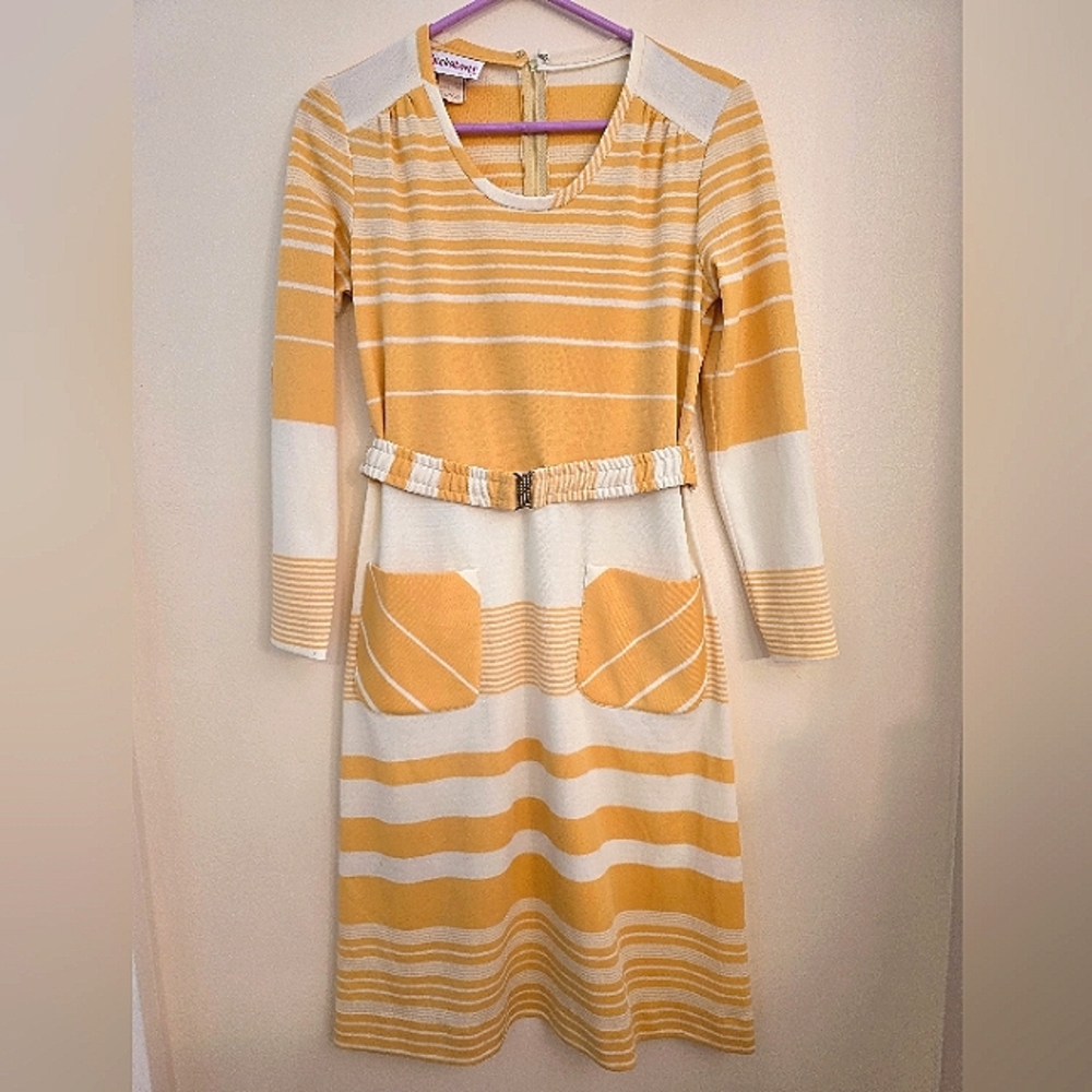 Vintage Checkaberry Dress Long Sleeve Belted in Yellow and Cream Stripe Size 10